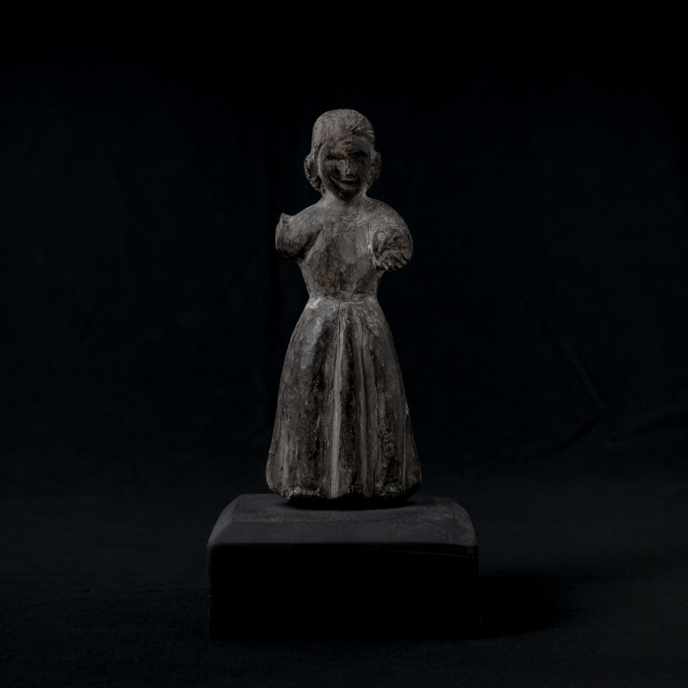 ヤフオク! -「木彫り 像」(西洋彫刻) (彫刻、オブジェ)の落札相場