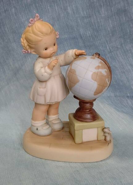 マーベル ルーシー アトウェル メモリー オブ イエスタデー エネスコ社 女の子 地球儀 私にとってあなたが全て 陶器人形 置物 限定 超レア