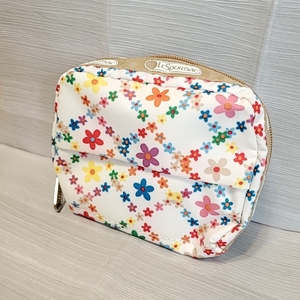 597 LeSportsac レスポートサック ポーチ 小物入れ メイクポーチ コンパクト 白系 ホワイト系 ロゴ ケース 