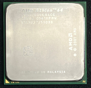Используется процессор "Athlon 64 3200+, сокет 939"