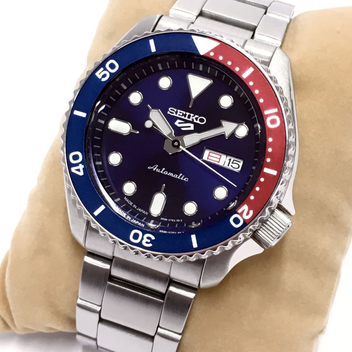 海外【海外セイコー5スポーツ 自動巻き 4R36 07G0 マットブラック 美品