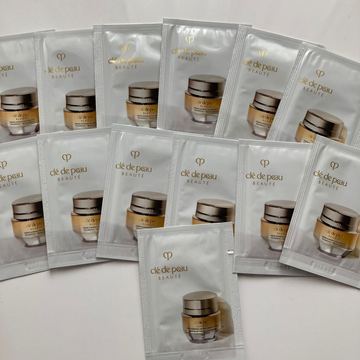 最大69%オフ! 新入荷 クレドポーボーテ 目元用クリーム2gx5個