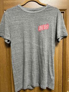 デウスエクスマキナ メンズ Tシャツ　Deus クラシック