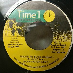 ジャマイカ7 Barrington Levy / Jah Screw Under Mi Senci (Original) NONE Time 1 International /00080