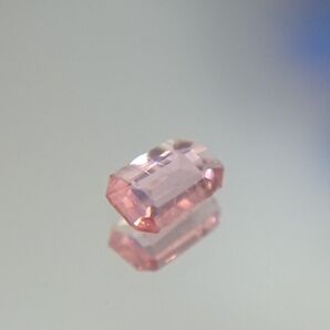 ヴェイリネナイト 0.07ct 625