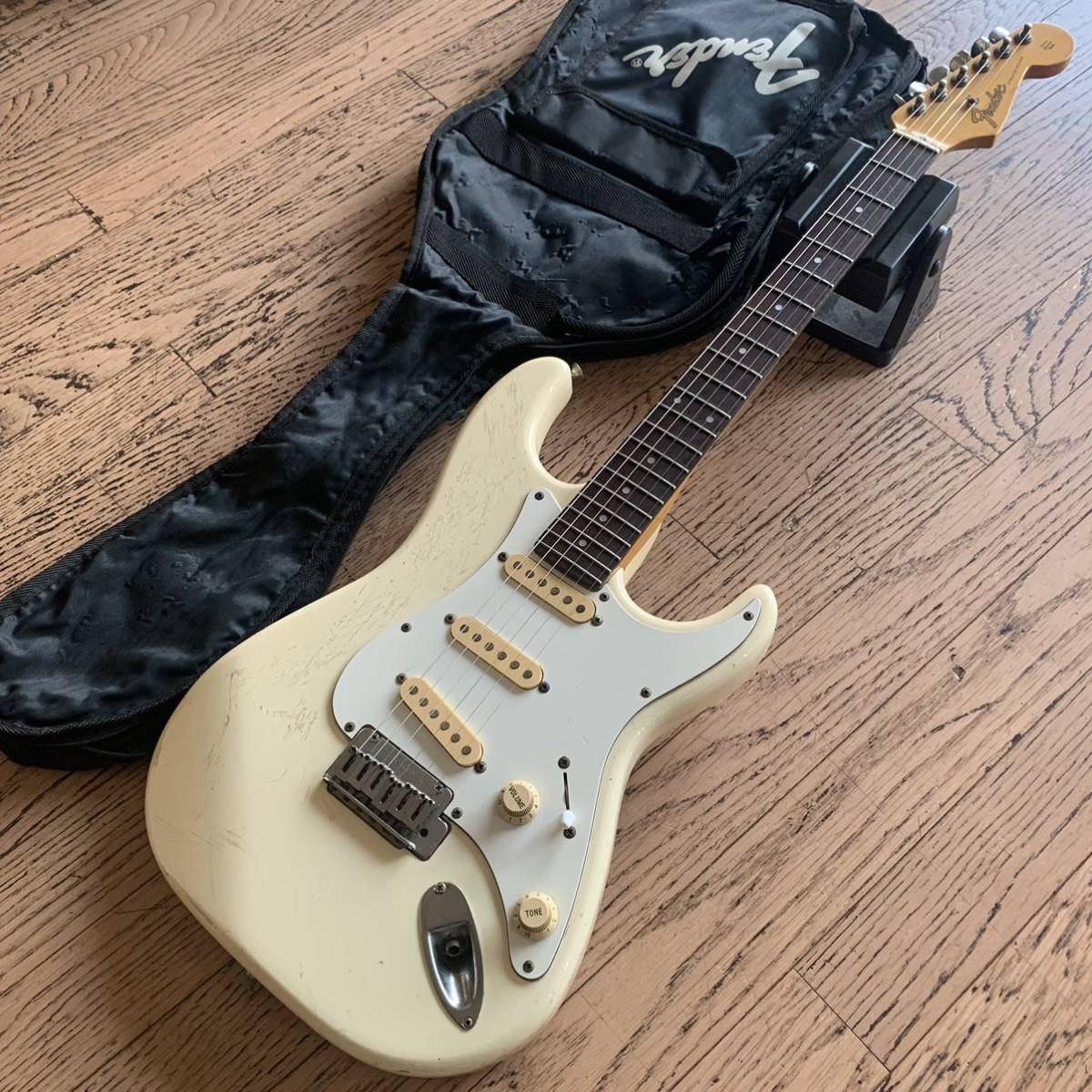 Fender Japan ショートスケール/PS MG VWH-