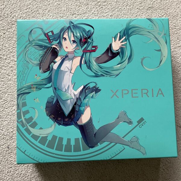 SONYスマホ 初音ミクモデルの箱と付属品です