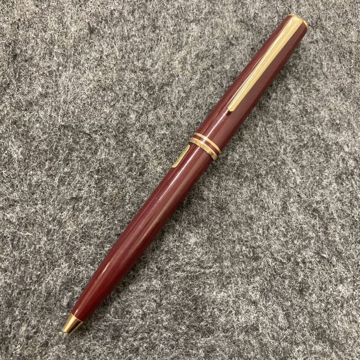ヤフオク! -「モンブランボールペン ゴールド」の落札相場・落札価格
