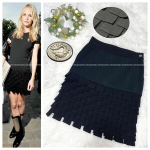  genuine article beautiful goods Chanel COCO equipment ornament button here Mark tia-do cutting design knitted skirt 36 black black CHANEL