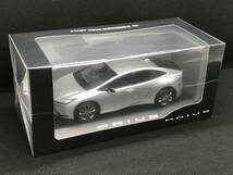 ★2023年 新型 トヨタ プリウス PRIUS 1/30ミニカー カラーサンプル 非売品 シルバーメタリック 1LO_画像4