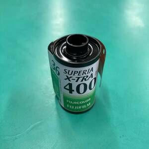 FUJICOLOR ネガフィルム SUPERIA X-TRA 400 36枚撮り 新品未使用 期限切れ R00419
