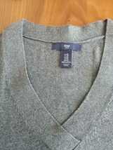 GAP　チャコールグレー　Vネックニット XＳ　美品　コットン_画像3