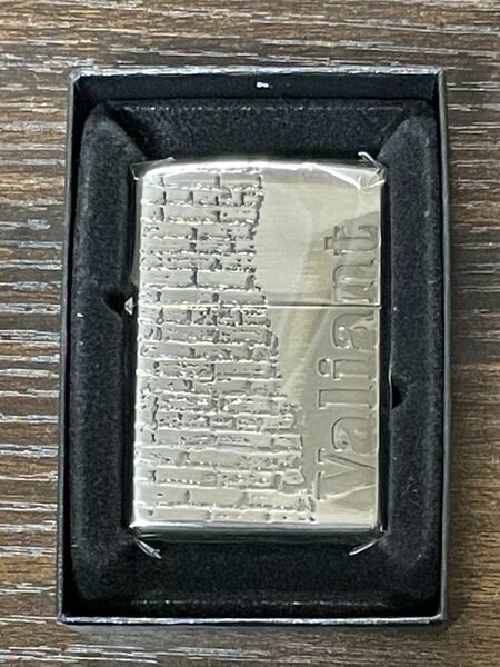 zippo バリアント 銀燻 限定品 Valiant 年代物 1998年製 特殊加工品 デットストック シルバーインナー 同年代 1998年製 ケース 保証書