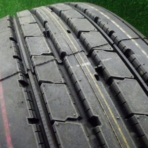 ■大型配送■ 新車外し BS R173 245/70R19.5 136/134J PCD275 8H 1本 アルコア 19.5×6.75-147 E 230121043の画像4