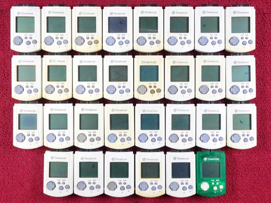 ドリームキャスト◇ビジュアルメモリ 25個+他社製メモリ 2個◇動作