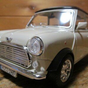 《全国一律送料800円》 超希少 １／１８ ミニクーパー 1969年 ベージュ色 Mini Cooper ミニの画像3