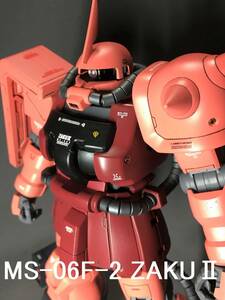 Art hand Auction 1/100 MG 18cm高 夏亚专用渣古 Master Grade MS-06F2 ZAKU 喷漆完成品 高达 Gunpla Bandai, 特点, 高达, 机动战士高达