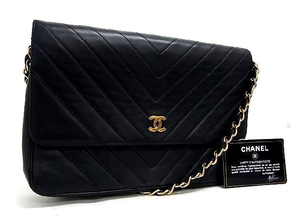 ヤフオク! -「シャネルバッグvステッチ」(シャネル) (し)の落札相場 ...