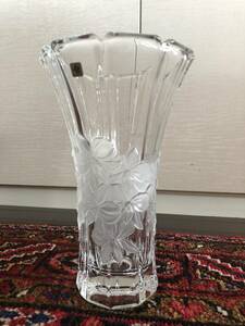 ■ 日本製　クリスタルフラワーベース　花瓶　インテリアにも　未使用 ガラス　高さ約27.2㎝　アートフラワー　ブリザーブドフラワー