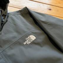 USA古着THE NORTH FACE マウンテンパーカー メンズ Mサイズ HYVENT 撥水性 シェルジャケット フード収納可 アウトドア アメリカ仕入 J2382_画像5