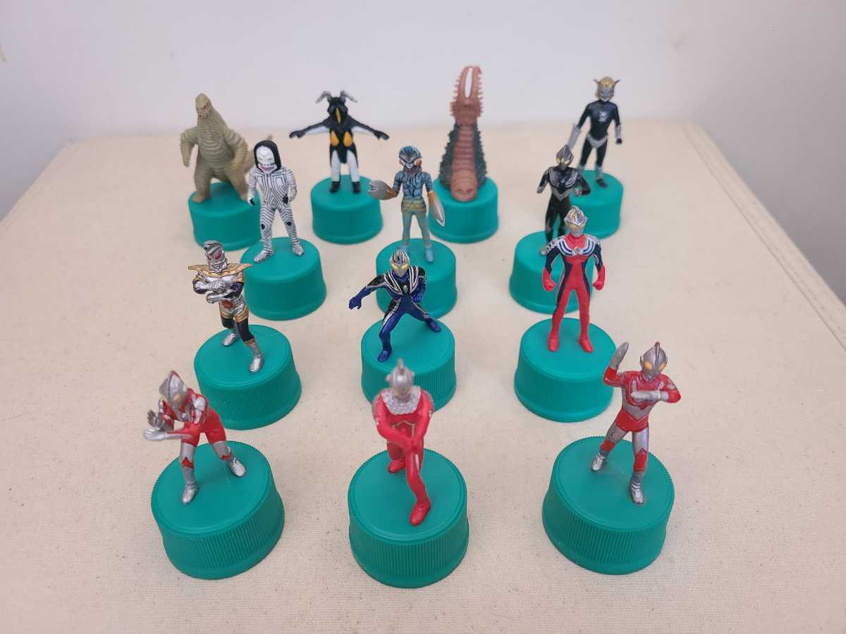 ポピー/ウルトラ空中大激突 ボトルキャップガレージ BOXセット 公式