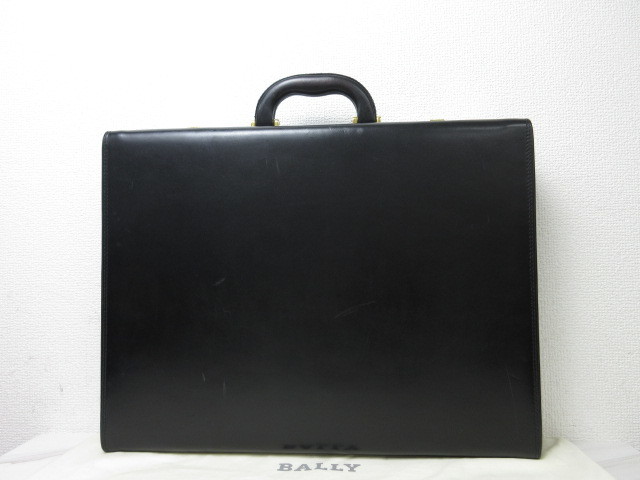 ヤフオク! -「バリー bally バッグ」の落札相場・落札価格