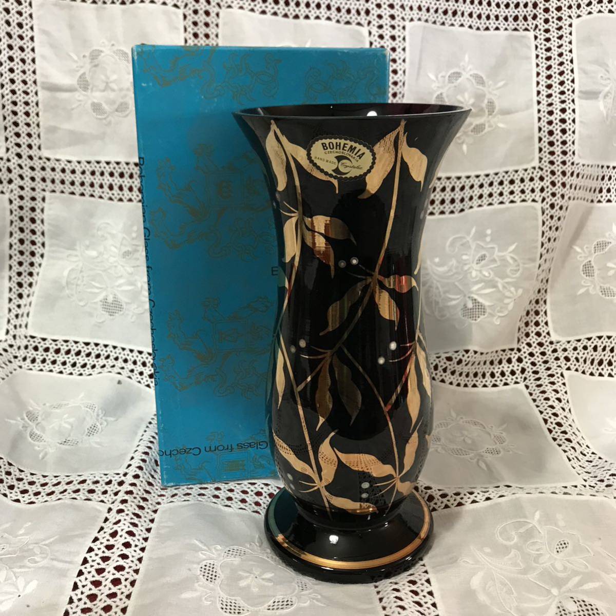 ヤフオク! -「ボヘミアガラス花瓶」(工芸ガラス) (ガラス)の落札相場 ...