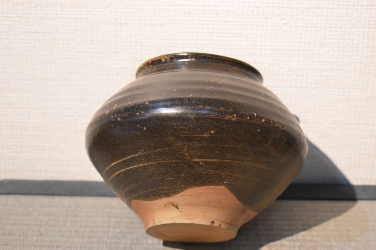 GE Z758 李朝・高麗コレクター放出品 時代 高麗鉄釉壺 /朝鮮古陶磁