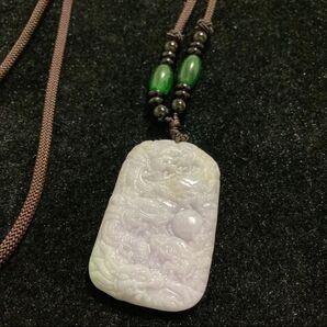 ミャンマー産本翡翠 九竜護主 両面彫刻 ネックレス