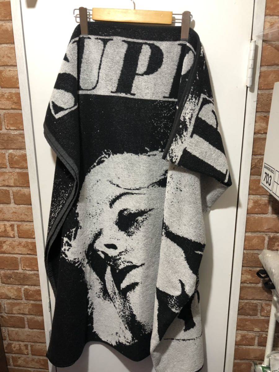 ヤフオク! -「supreme ビーチタオル」(シュプリーム) (し)の落札相場