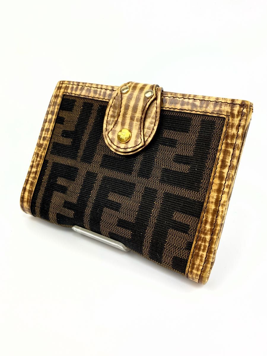 高級 FENDI フェンディ ズッカ柄 折財布 F柄 二つ折り財布 定番カラー