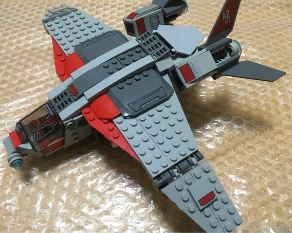 LEGO レゴ　76127 キャプテンマーベルとスクラルの襲撃