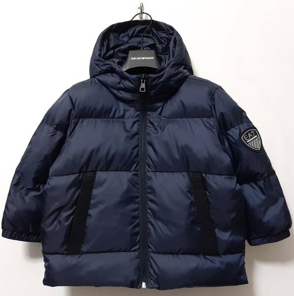 [新品] 4A(4歳) EA7 / ARMANI JUNIOR　テーピングロゴ入り【中綿ジャケットブルゾン】◆2022-23年秋冬モデル　男の子用 110cm　◆色：紺