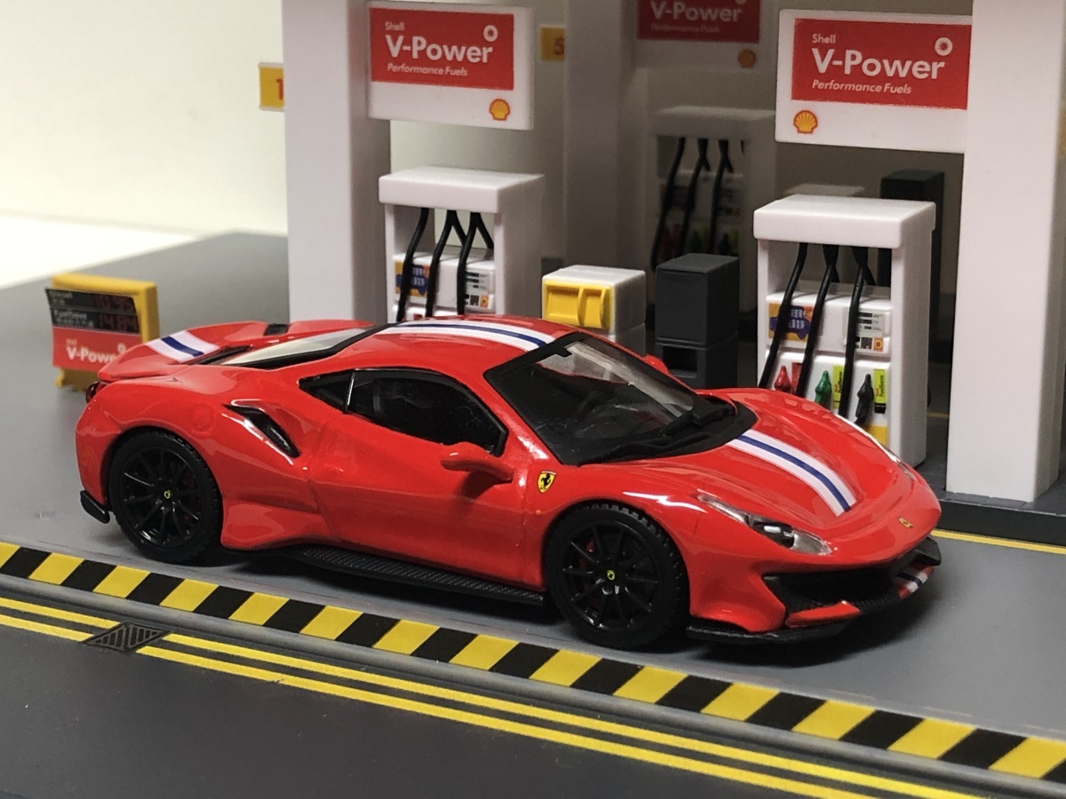 フェラーリ488ピスタの値段と価格推移は？｜10件の売買データから