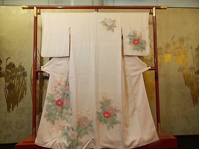 Kimono Konjaku 4730 悬挂式拜访服, 宽领和衬里, 象牙底色手绘线条友禅, 梅花树和牡丹花, 身高160厘米, 女士和服, 和服, 访问礼服, 量身定制