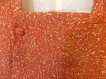 きもの今昔４７３４　道行コートコレクション　正絹一越地レンガ赤色に蒔き糊（霜降り）　躾付き未使用品　　身丈８５ｃｍ_画像5