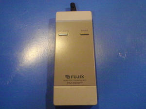 F013　FUJIX製 Remote Commander RM-8100VP　(故障品)