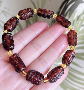  natural stone red amber ( amber )... bracele ( number A2312)