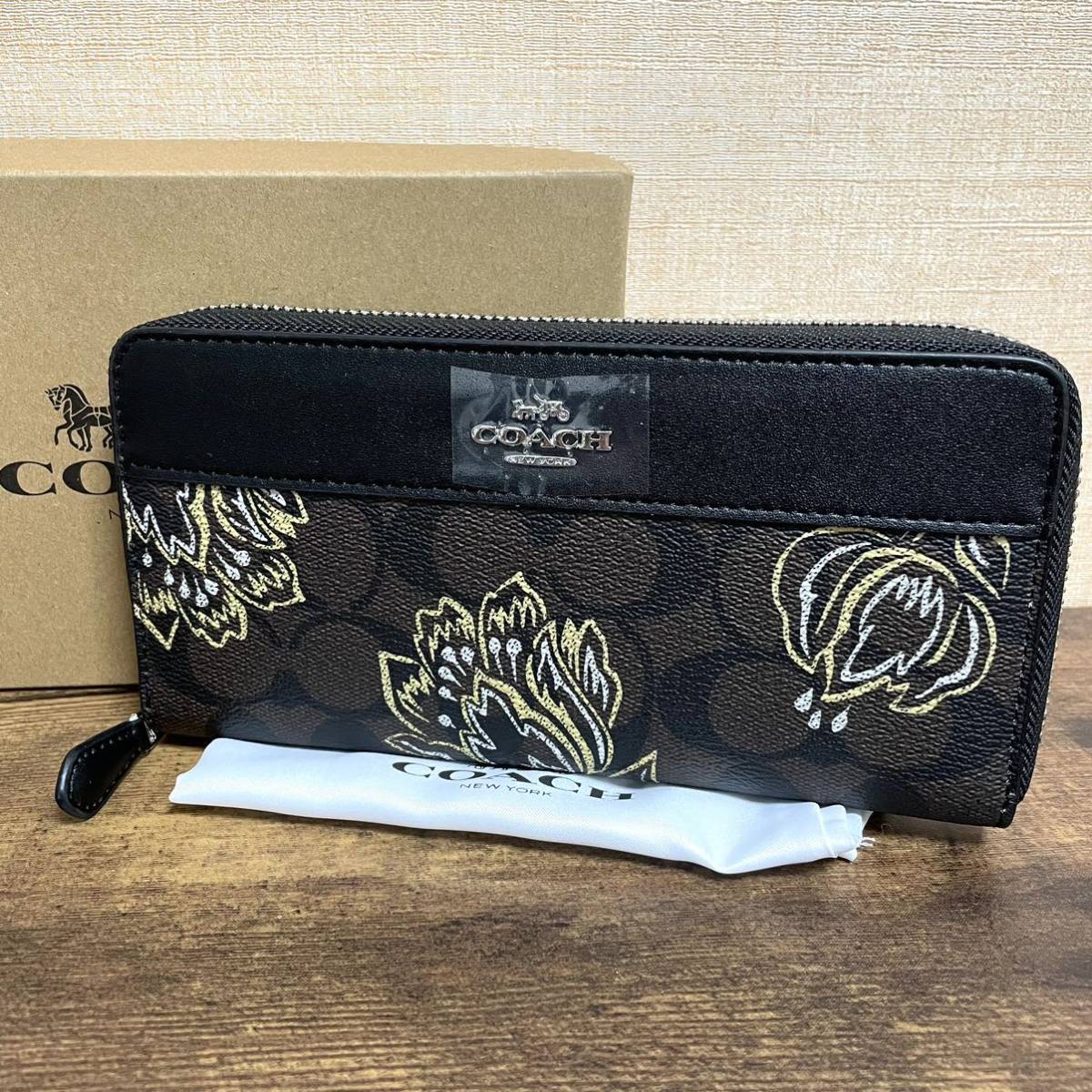 新商品 COACH コーチ スナップウォレット 折り財布 正規品 - 通販