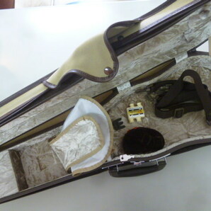 ◆◇ZENON ゼンオン バイオリンケース 3/4用 ストラップ 調子笛付◇◆比較的綺麗な中古品◆の画像5