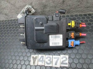  Renault Megane ZM4R battery terminal controller 243800011R No.Y4372