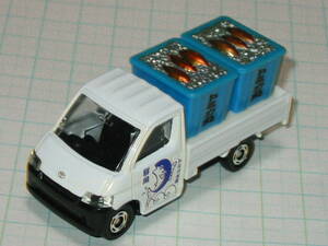 絶版品 トミカ 97 あつまれ！トミカのたべものやさん★トヨタ タウンエース トラック TOYOTA TOWN ACE TRUCK トミカ丸 水産 鮮魚 魚 金色