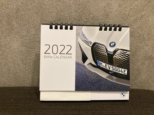 美品　非売品　BMW 卓上カレンダー2022