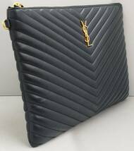 YVES SAINT LAURENT イヴ・サンローラン　PLB440222.0817 クラッチ　バッグ　レザー　ブルー系　紺　Vステッチ　箱付　保存袋付　鞄_画像3