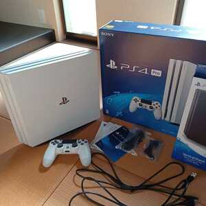 極美品 PS4 Pro CUH-7200B B02 PlayStation4 プロ SONY ソニー プレステ4 プレイステーション4 グレイシャーホワイト