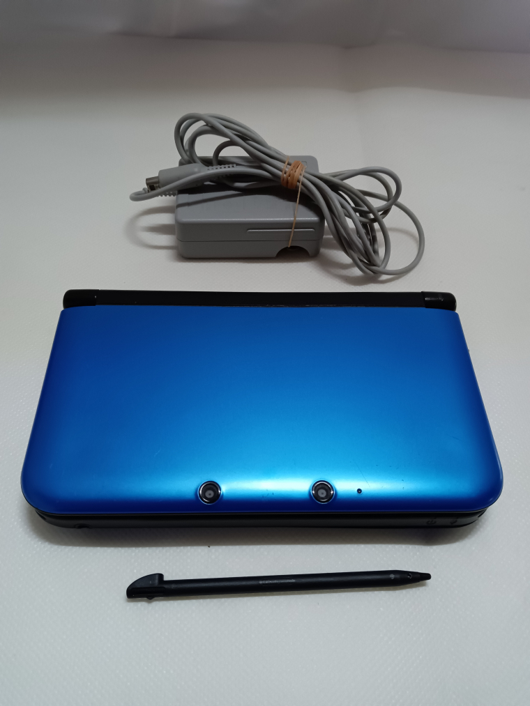 任天堂 ニンテンドー3DS LL ブルー×ブラック オークション比較 - 価格.com