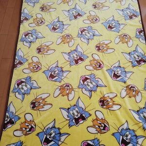 【なめらかタッチ】新品　トムとジェリー　ポリエステルマイヤーシングル毛布 約140×200cm　 ビッグ ブランケット 