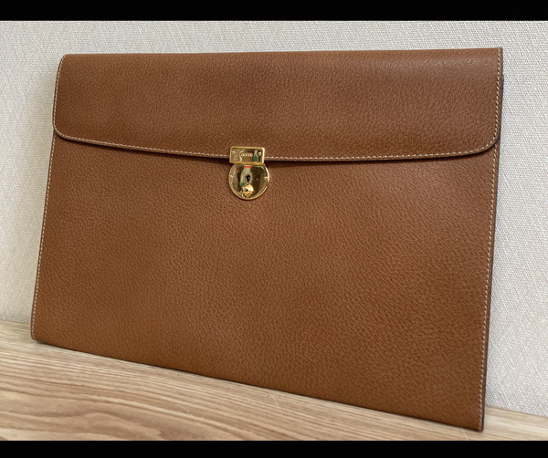 ヤフオク! -ドキュメントケース グッチの中古品・新品・未使用品一覧