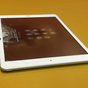 Apple iPad 第7世代 (A2197) Wi-Fiモデル ジャンク品 部品取り用 の画像5