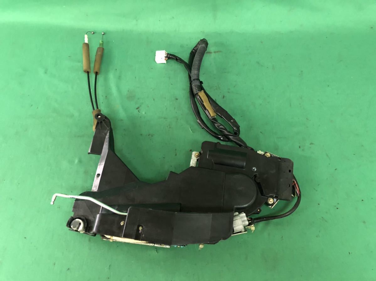 在庫処分】 UCF31後期セルシオ 運転席ドアロックアクチュエーター